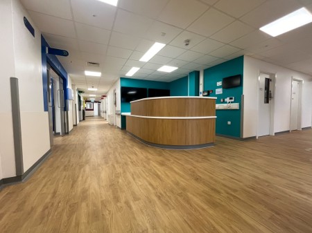 Image of an empty ward with reception area 