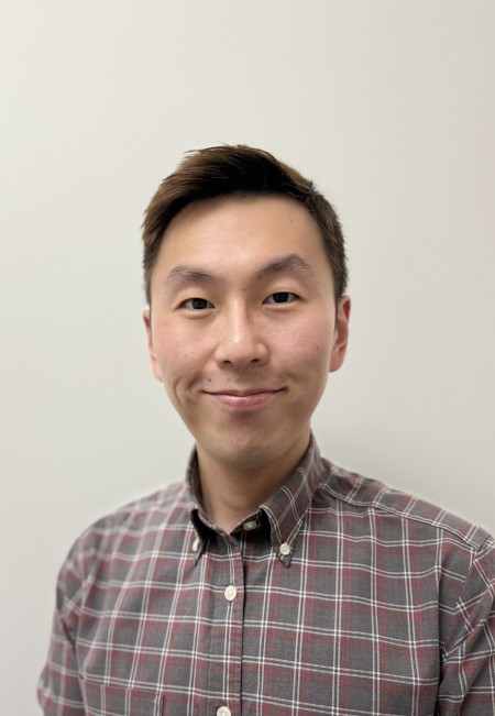 A portrait of Dr Wei Hann Ong